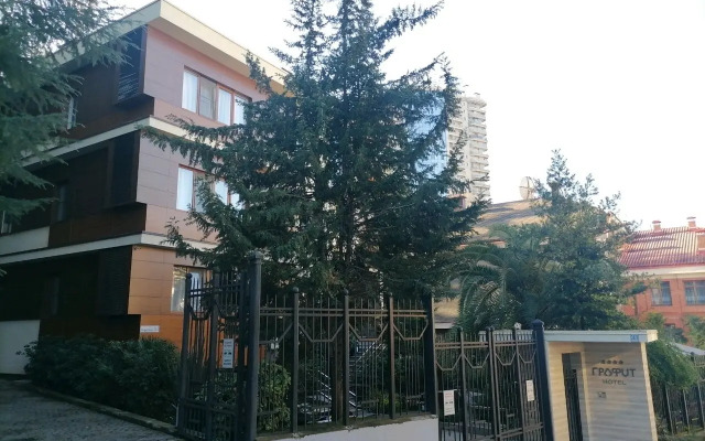 Grafit Hotel