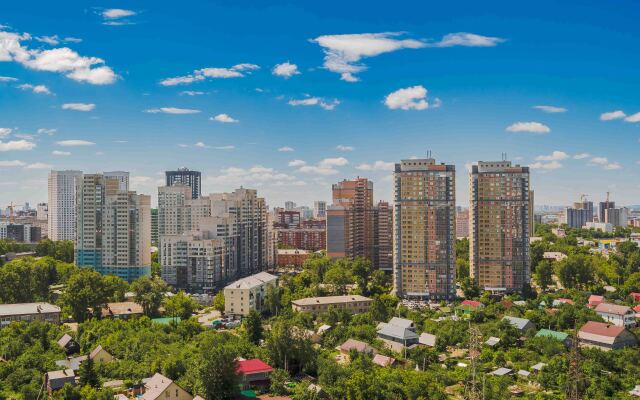 Na 16 Etazhe S Panoramnym Vidom Flat