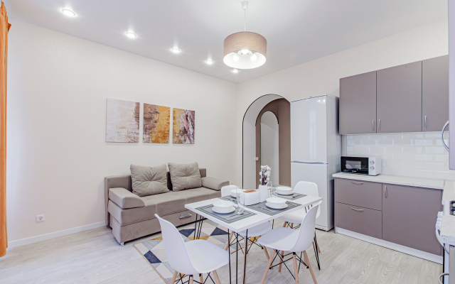 Апартаменты 3-х комнатные с французским балконом