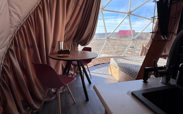 Zaliv Sily Glamping