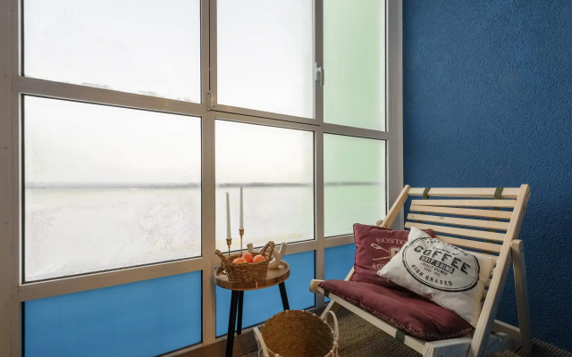 Квартира с камином в сосновом лесу