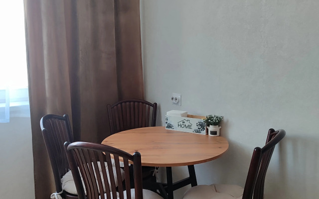 Na Gorkogo Krasroyal Flat