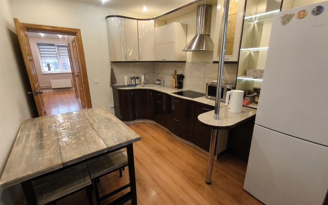 Bolshaya dvushka ryadom s vokzalom Flat