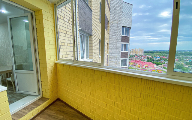 Kvartira Apartamenty s Sikarnym Vidom iz Okna na ul. Seleznevskoj.