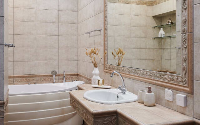 Квартира GM Apartments Ультрамодная Четверка на Патриках