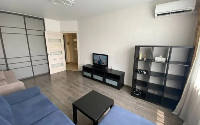Na Ul. Shilkinskaya 15 Flat