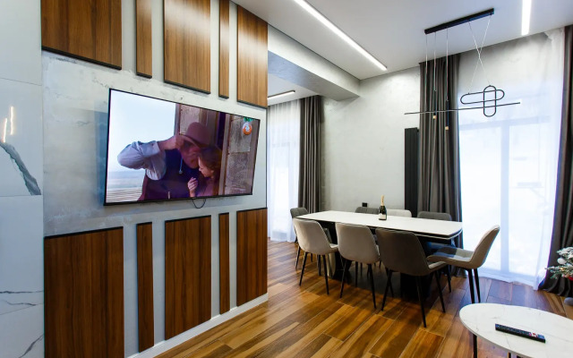 Daymond Private house