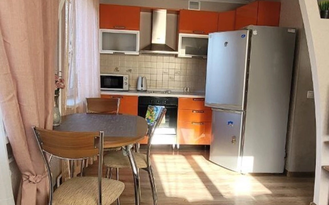 Na Ulitse Krasnykh Madyyar 66 Flat