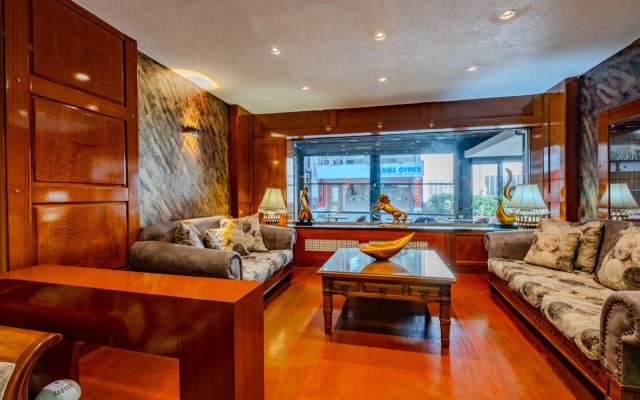 Peak Star Hotel
