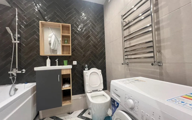 V Tsentre Goroda V Zhk Levoberezhye Flat