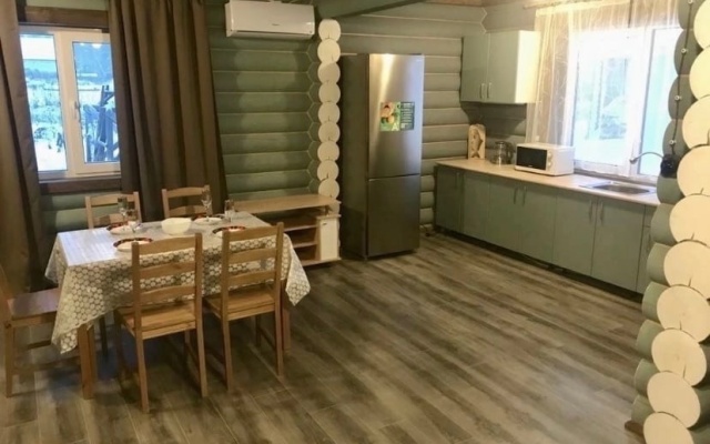 Na Chetyre Persony Guest House