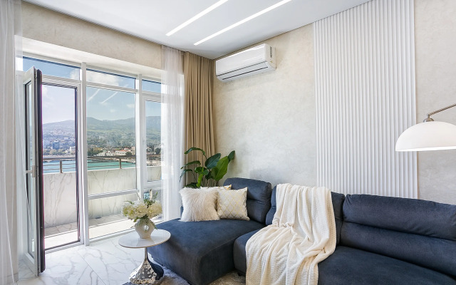 Yalta Plaza Apartments