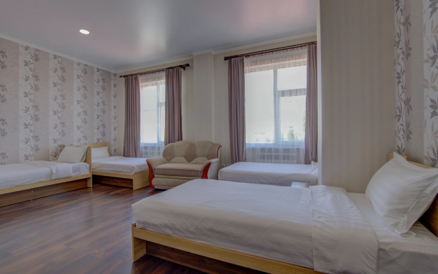 Shah Palace Hotel