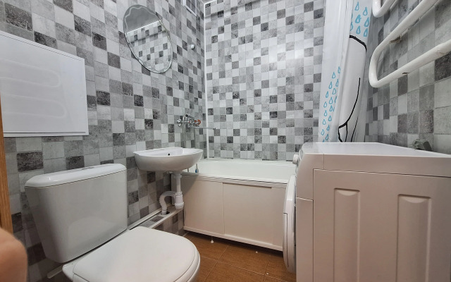 Stilnaya dvukhkomnatnaya Kvartira ryadom s Tsentr Apartments