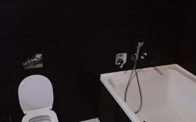 3-kh komnatnye apartamenty v stile loft v samom tsentre Apartments