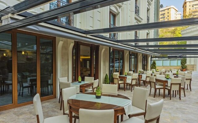 Lausos Palace Hotel