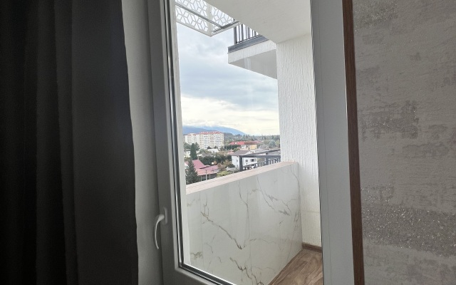 150 Komfortnyye s vidom na goru Apartments