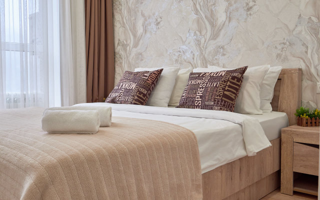 Apartamenty <<Kolokol'cik>> Iriny Savel'evoj s vidom na gory u vhoda v Nacional'nyj Park