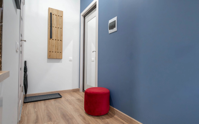 Studiya S Dizaynerskim Remontom V Centre Flat