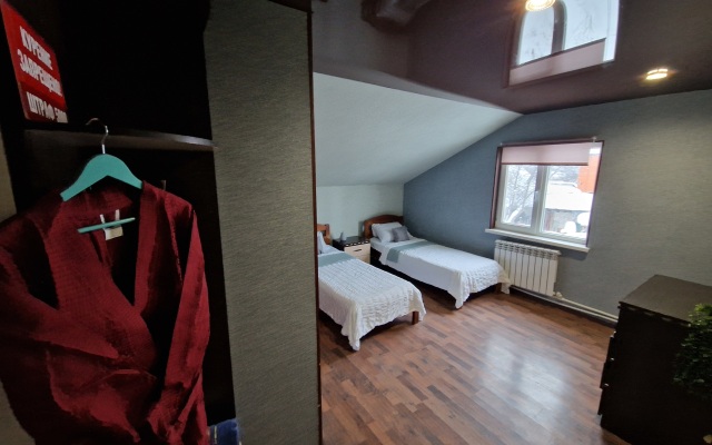 Na Ostrovskogo 1 Private house