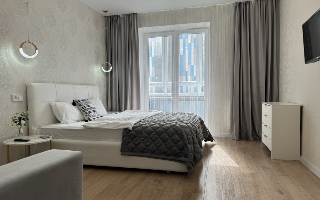 C Krasivym Remontom Flat