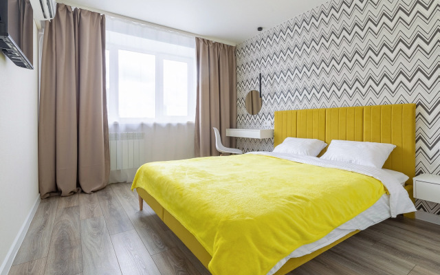 Dvukhkomnatnaya V Tsentre S Novym Remontom Flat