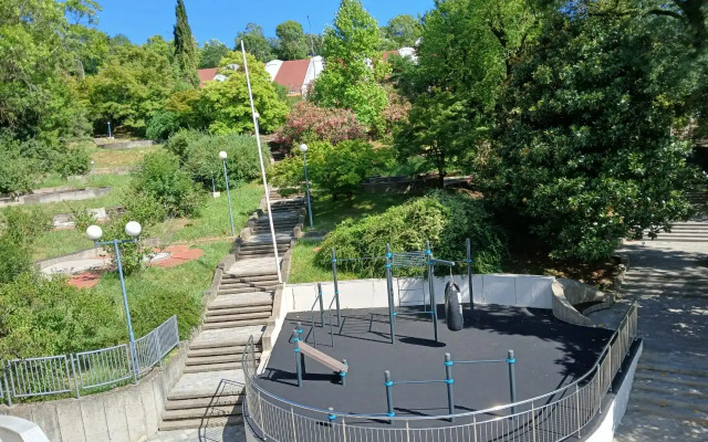 Dizaynerskie s basseynom i morem V 4-Kh Zvezdochnom Otele Vmestimostyyu Ot 3 Do 4 Gostey Ot Sobstvennika Apartments