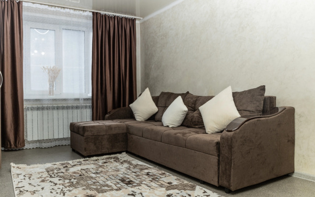 Krasivaya 2-Komnatnaya Kvartira v Almaty Apartments