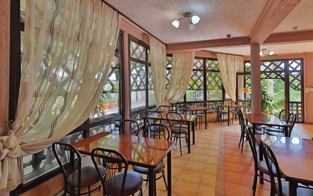 Loris Guest House