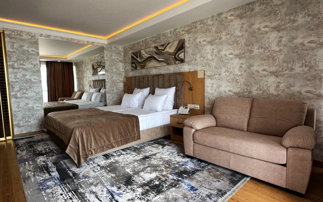 Gold Niyara Hotel