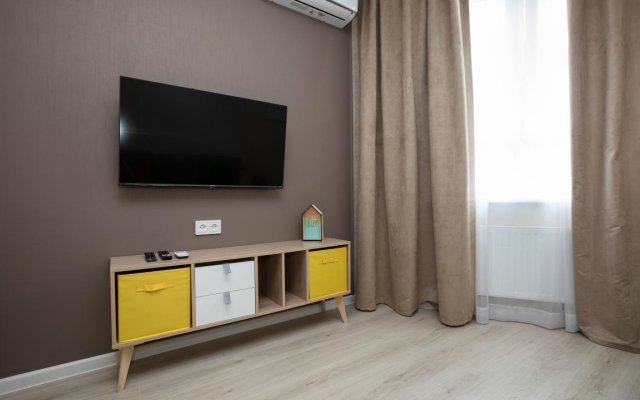 Etazhideyli Na Azina 22/7 Apartaments