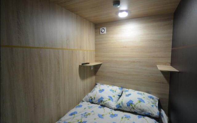 Capsule Aloha Hotel