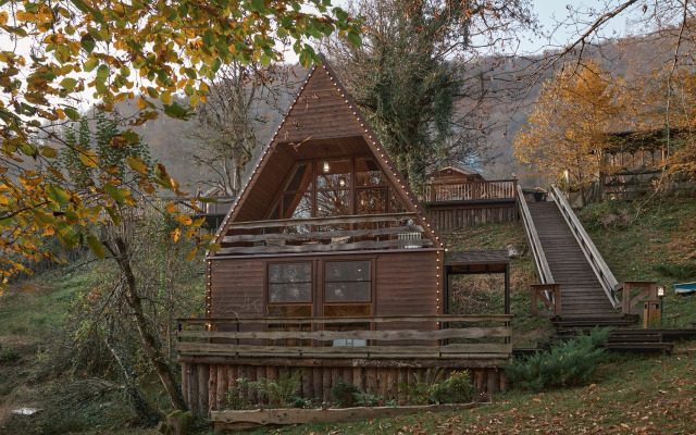 Hills 1200. Residence. Bany. Hotel