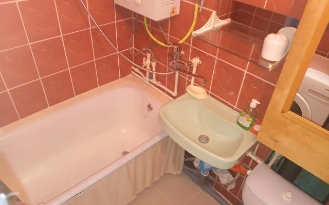 Oktyabryskaya 21A Flat