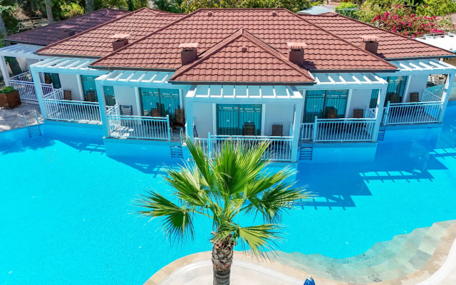Mozaik Swim Up Hotel
