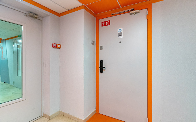 U Metro Parnas 1110 Flat