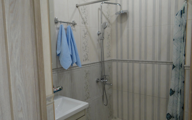 Gp 2/92-10 Apartments