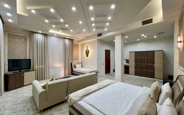 Royal Mansion