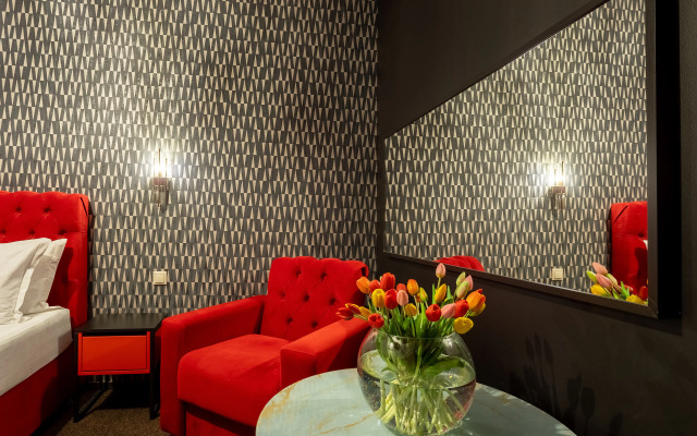 Sova Na Profsoyuznoy Hotel