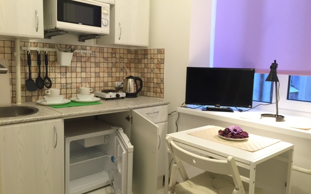 Mikro Studiya Na 12-J Linii Vo Apartments