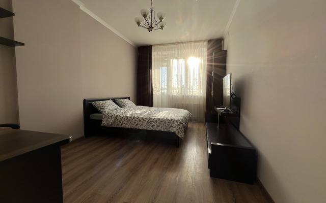 Prostornaya Kvartira V Tsentre Goroda Flat
