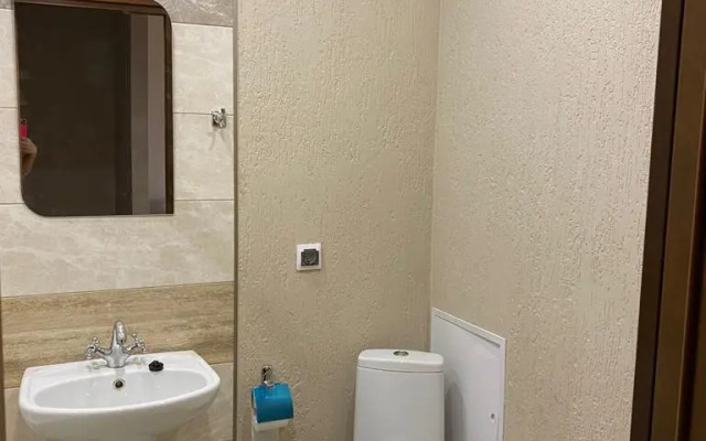 Na Kolmovskoy Naberezhnoy 71a Flat