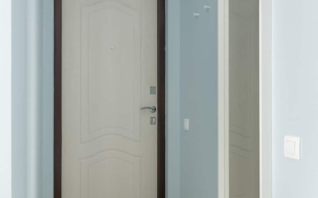Apartment with Jacuzzi Lazurnaya
