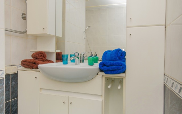V tsentre na ulice Volodarskogo 18 Apartments