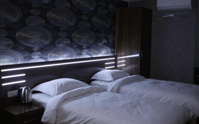 Opera Avenue Hotel