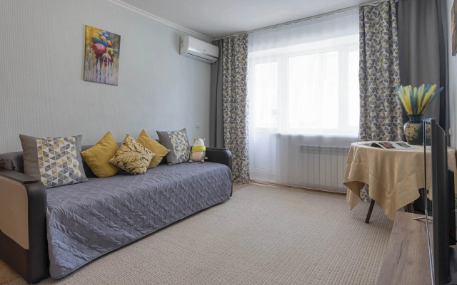 V tsentre na Nerchinskoy 3 Flat