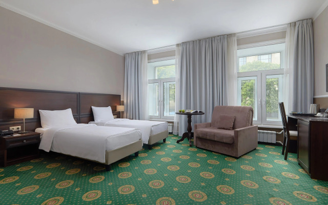 Mirros Moscow Kremlin Hotel