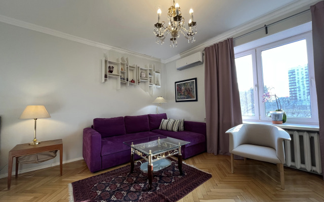M. Smolenskaya Stilnaya 1-Kh Komn. Flat