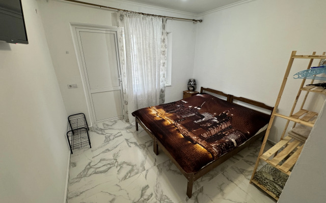Damir Mini Hotel