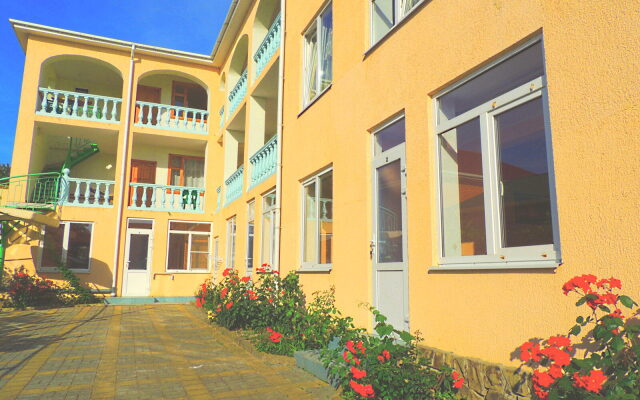 Divnomorye Guest House